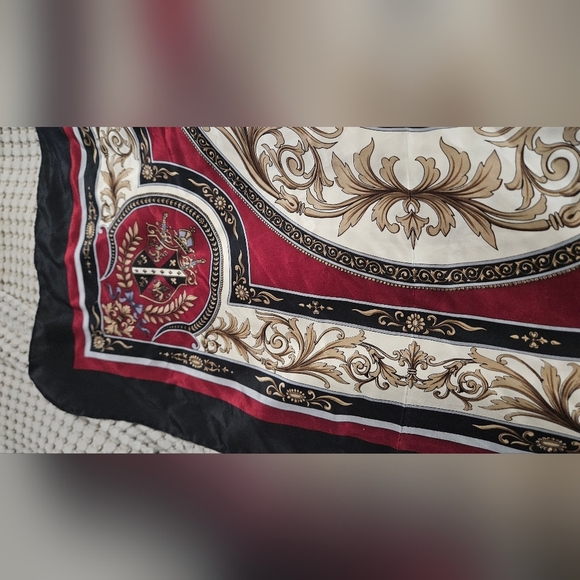 Vintage 1980s Silk Heraldic Shield Versace Style Large Sqaure Scarf. Red/Black. - Picture 8 of 11